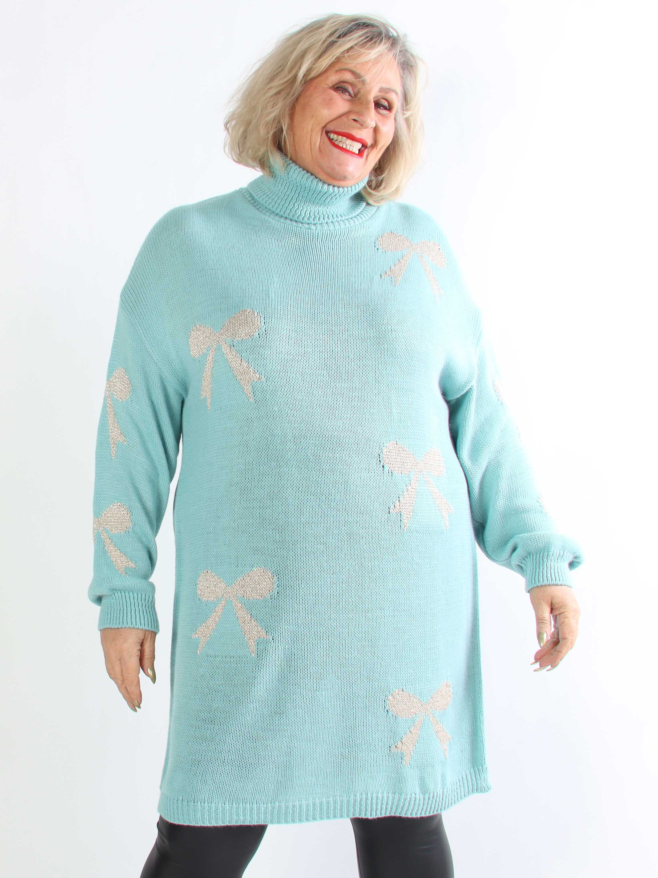 Vallie - Plus size strikkjole med guldsløjfer og rullekrave